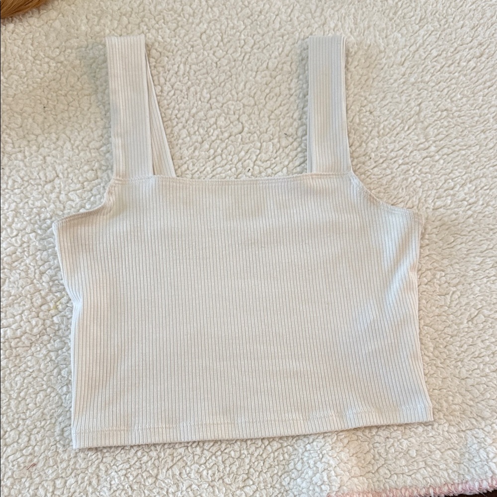 American Eagle Outfitters Ribbed Cream Crop Top